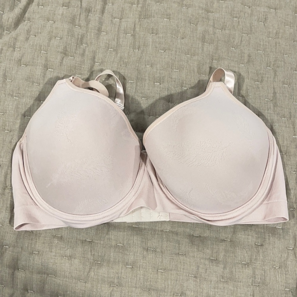 Jessica Simpson maternity nursing bra